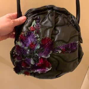 (#1176) Beautiful braccialini bag from Italy crossbody with dust bag